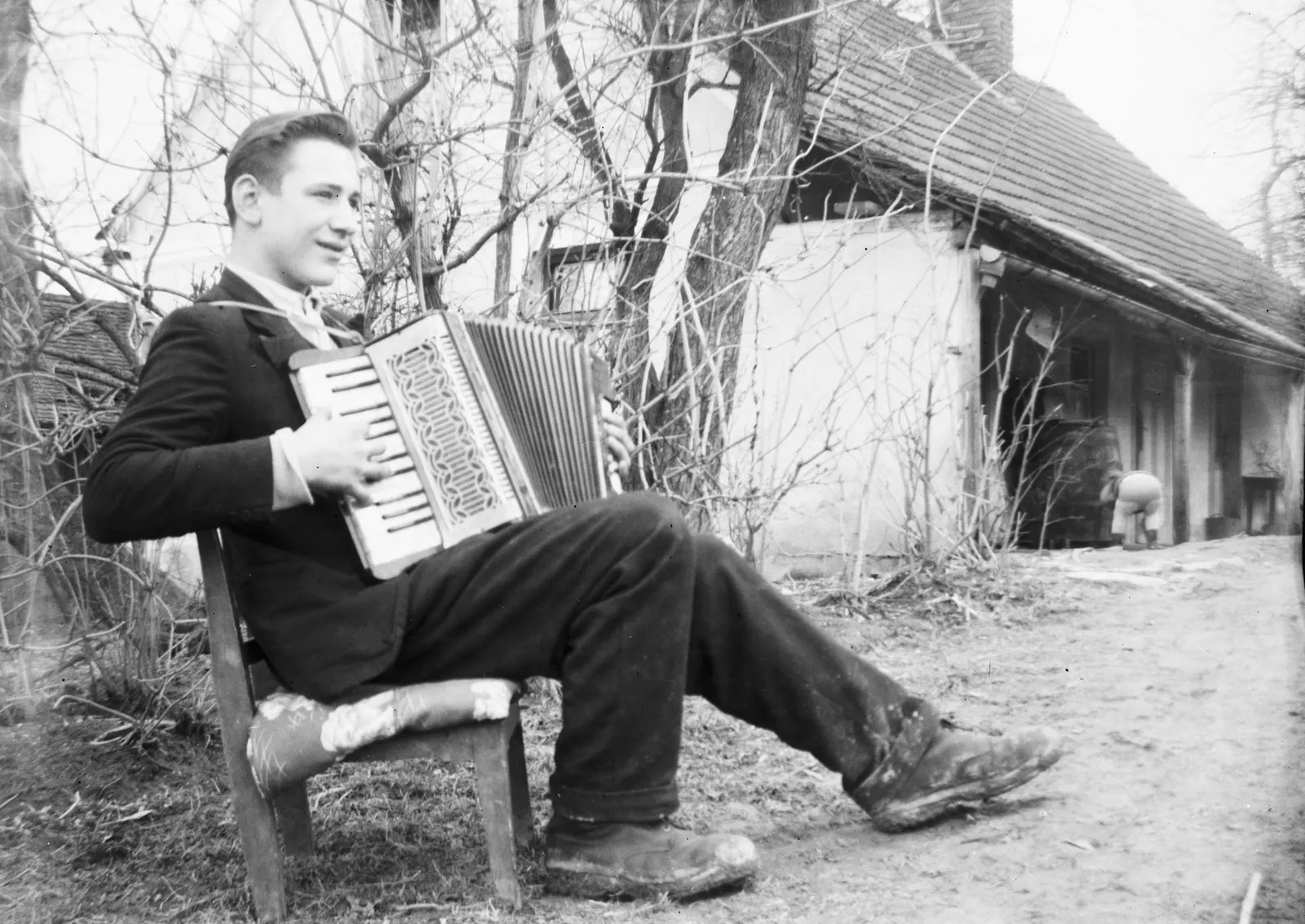 Moški s harmoniko