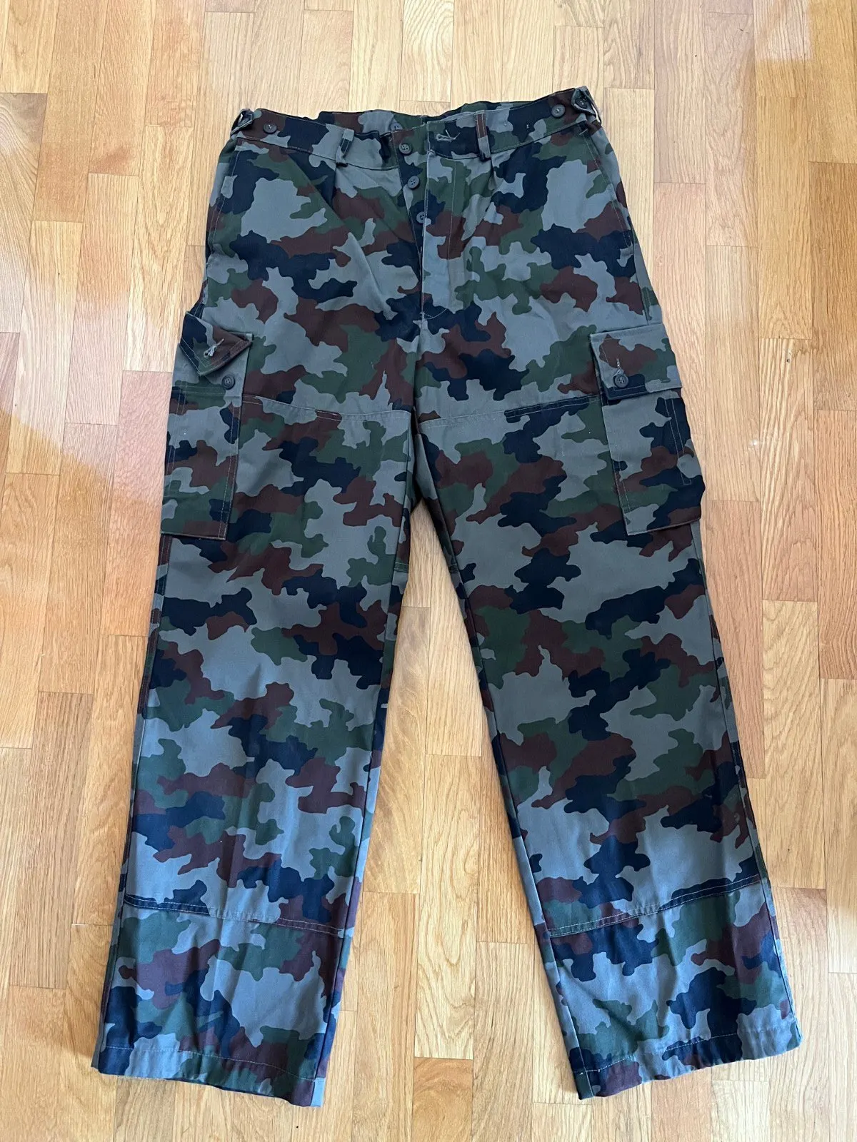 Hlače bojne uniforme Janeza Janše